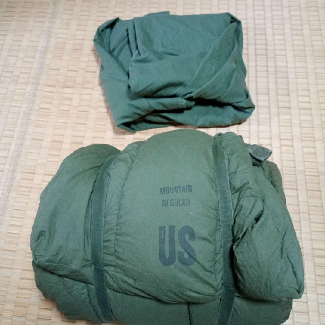 【米軍放出品】　寝袋/羽毛 ＆ 寝袋カバー　MOUNTAIN REGULAR