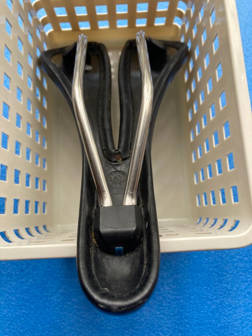 SELLE ITALIA セライタリアサドル　SLK