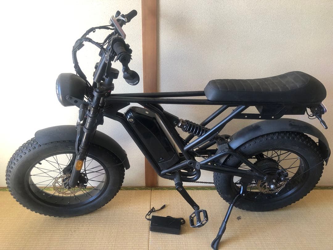電動アシスト自転車　直接引き取りだけ。