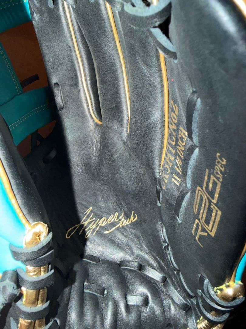 Rawlings Hyper Tech グローブ
