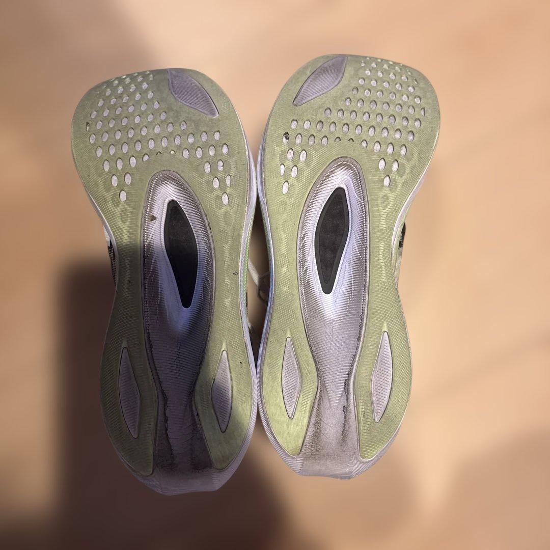 ASICS MAGIC SPEED 4 ランニングシューズ