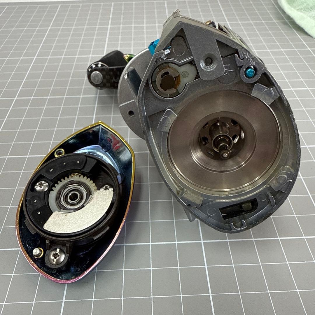 Abu Garcia レボ エリート オーロラ zpi 右巻
