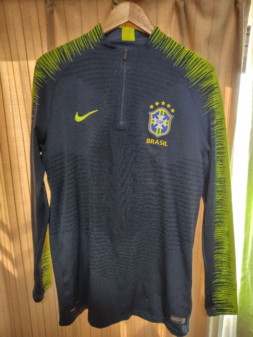 ブラジル代表ヴェイパーニット上下セット