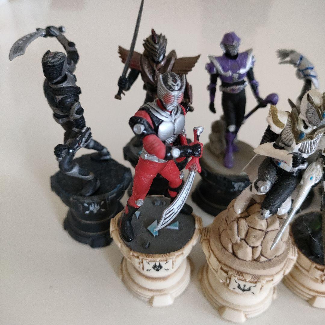 仮面ライダー龍騎　チェスピースコレクション 13体
