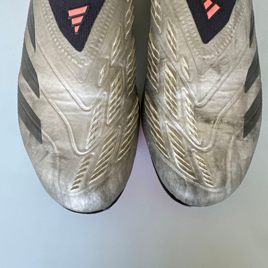 adidas プレデター 紐なし