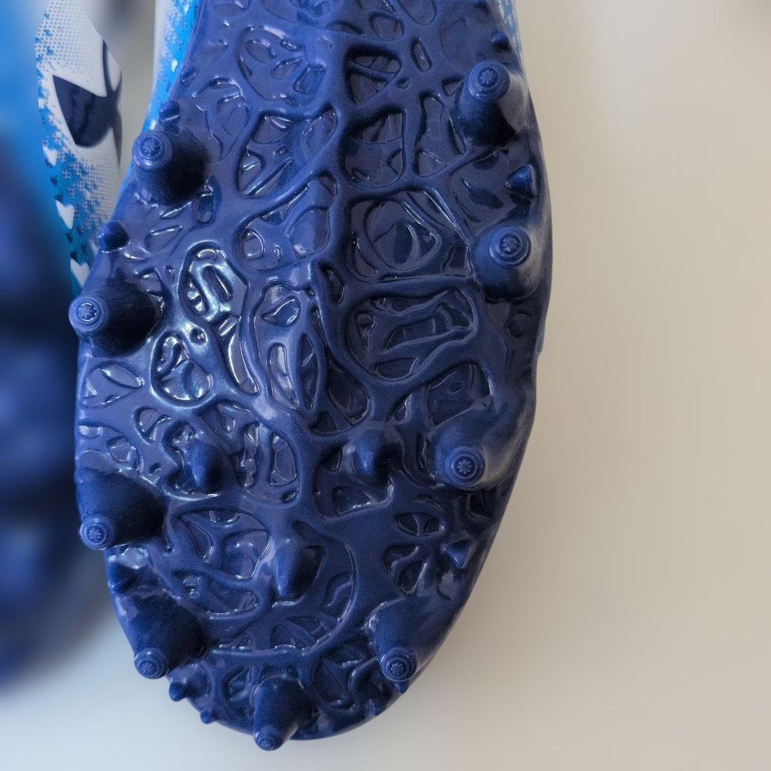 Under Armour サッカー スパイク 4Y ホワイト/ブルー 23cm