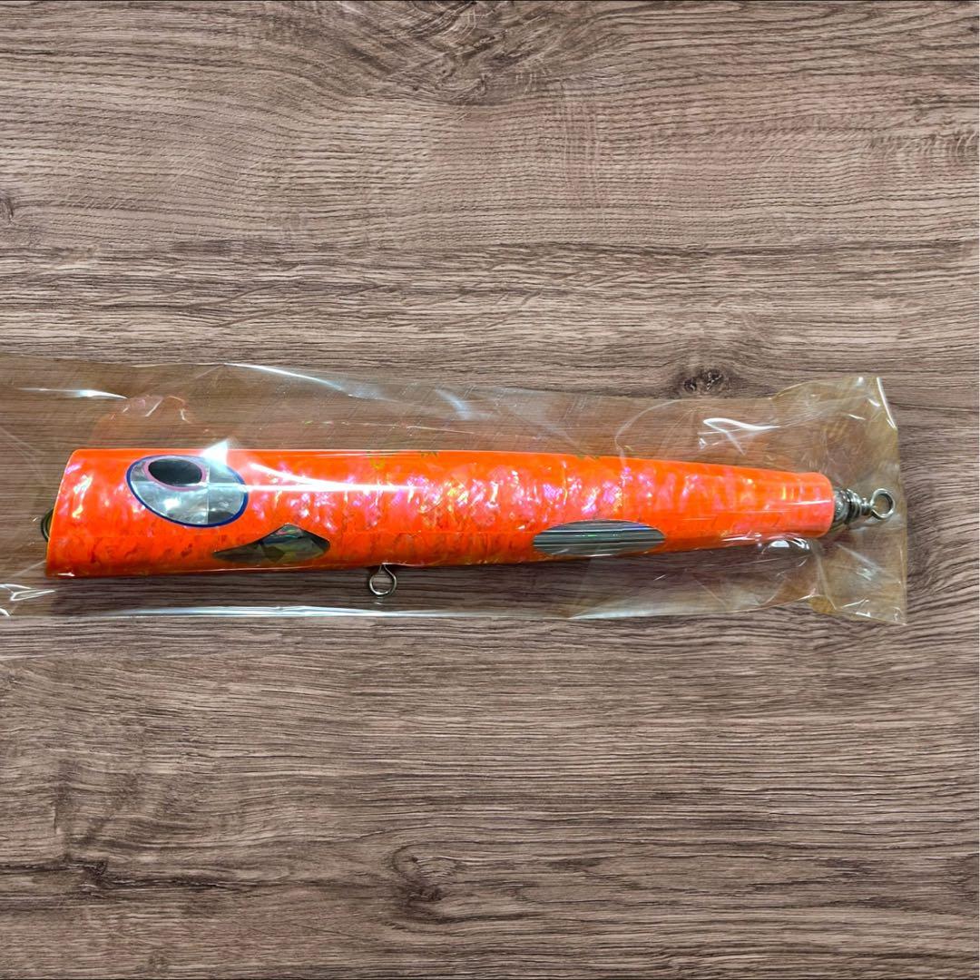 【新品】貝田ルアー　若夏オーバル200 spears オレンジ　バズー　ビーコン