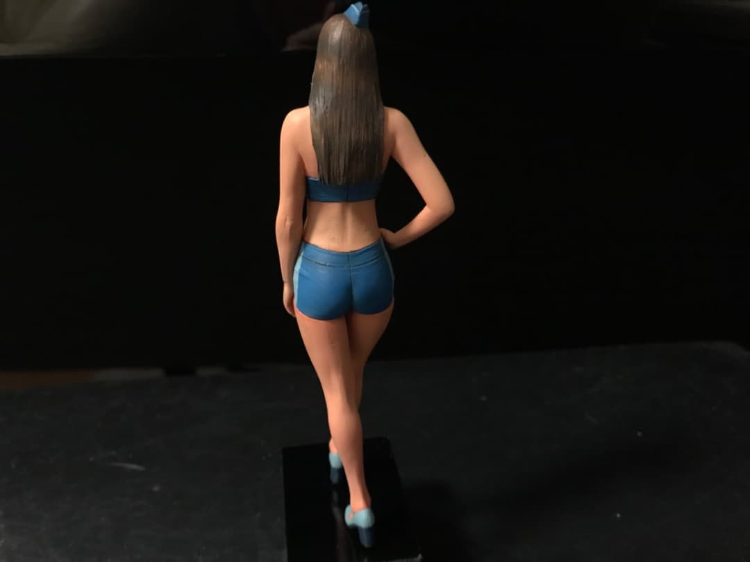 12リアルフィギュアコレクション　ラウンドガール　1/12 完成品　ハセガワ