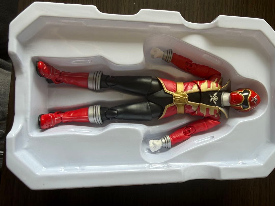S.H.Figuarts（真骨彫製法）豪快レッド 海賊戦隊ゴーカイジャー