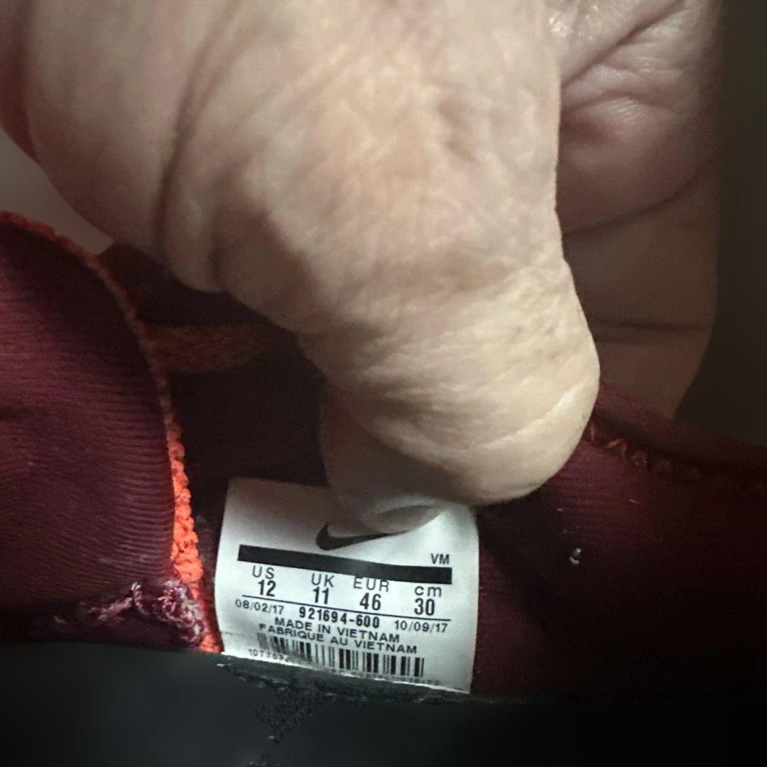 ウォーキング・ランニングウェア NIKE AIR MAX11