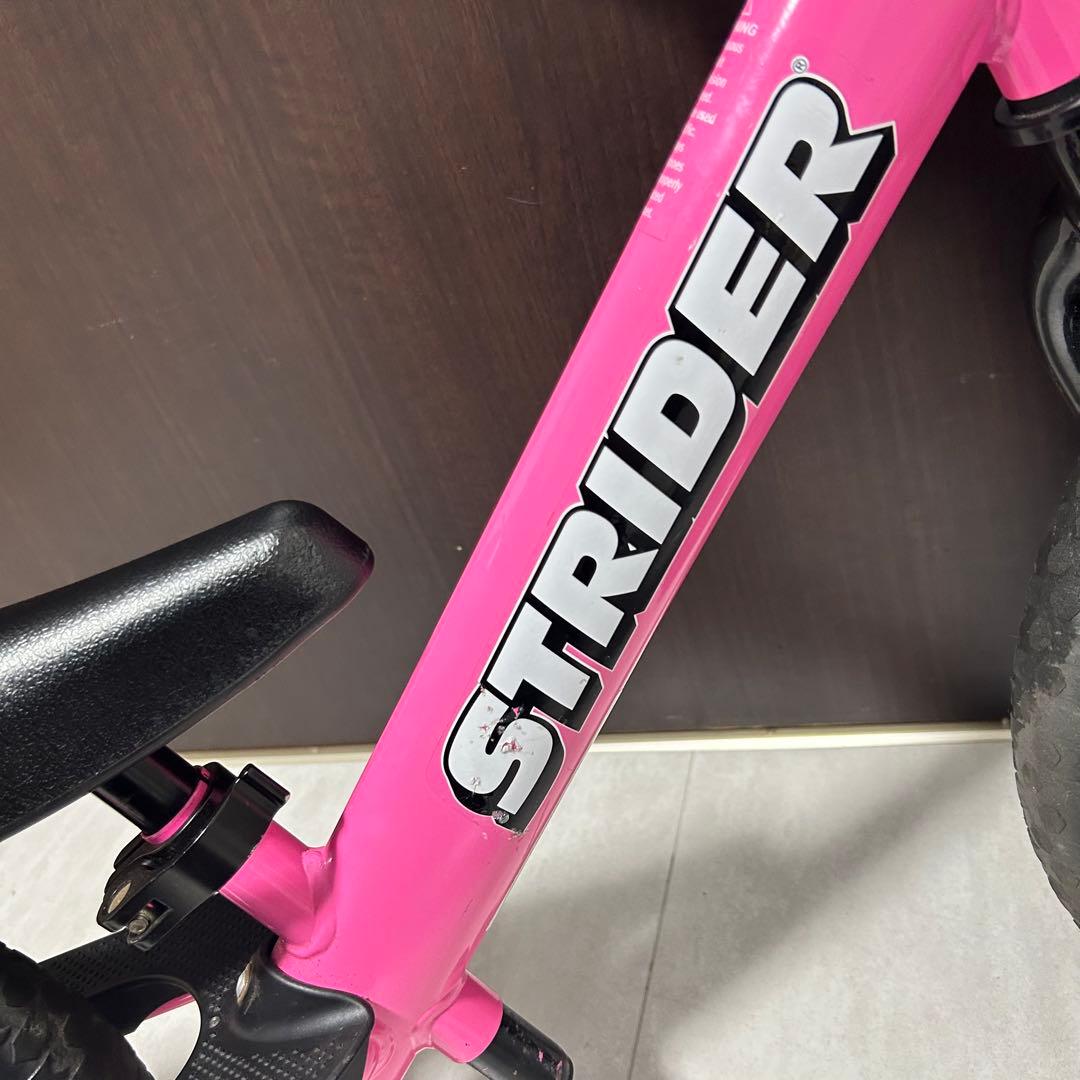 【美品】ストライダー スポーツモデル ブラック 12型　 バランスバイク ピンク