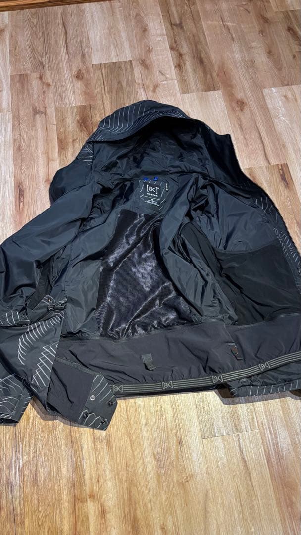 【美品】バートンak Cyclic GORE-TEX スノボウェア 上下 M