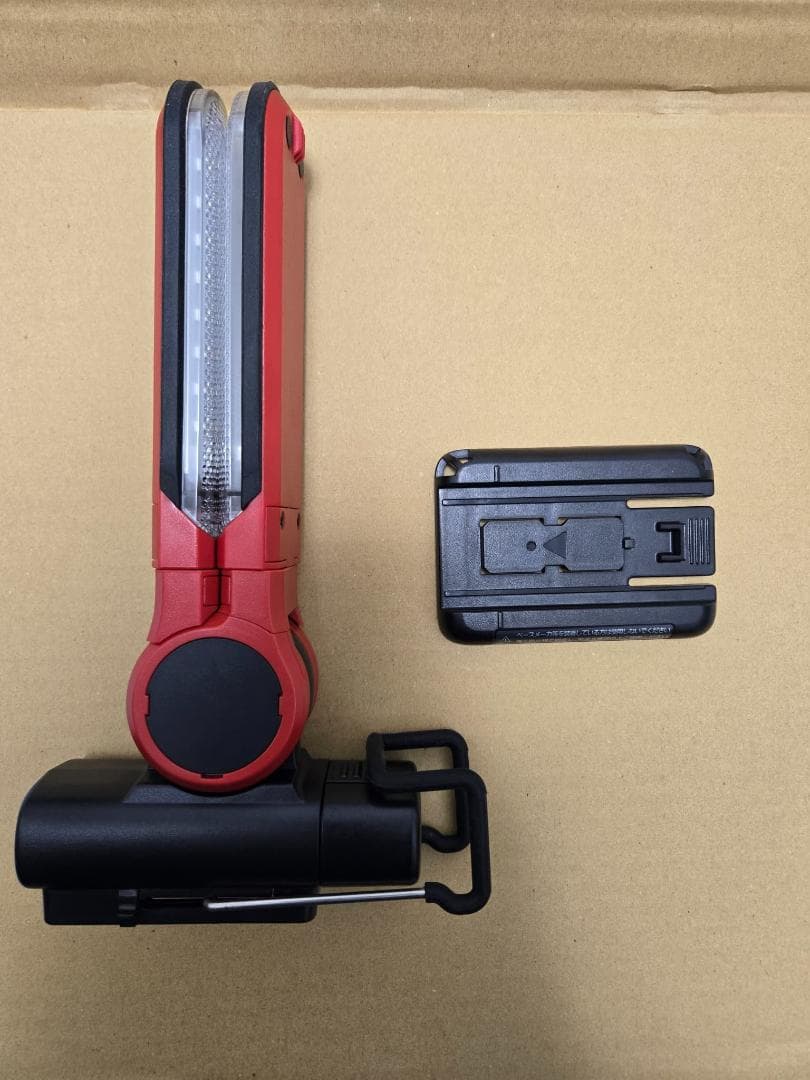 Panasonic LEDライト　EZ3720