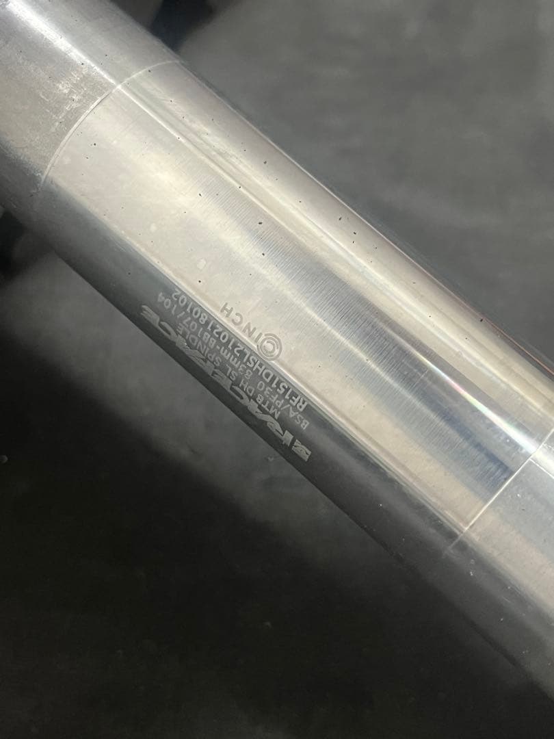 O chain Raceface Atlas クランク DH 30mm シャフト