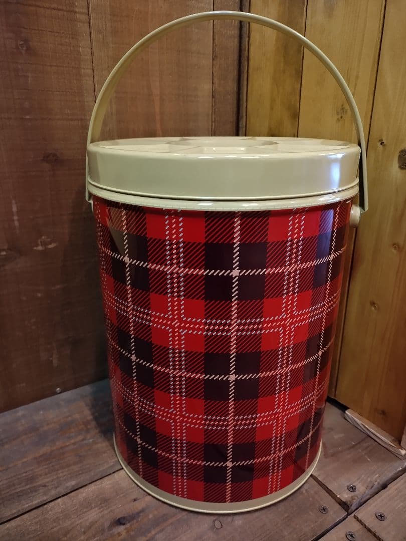 DULTON　ブリキ缶　蓋つき小物入れ　チェック柄　赤系