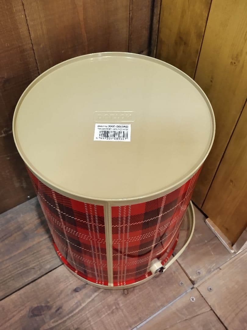 DULTON　ブリキ缶　蓋つき小物入れ　チェック柄　赤系