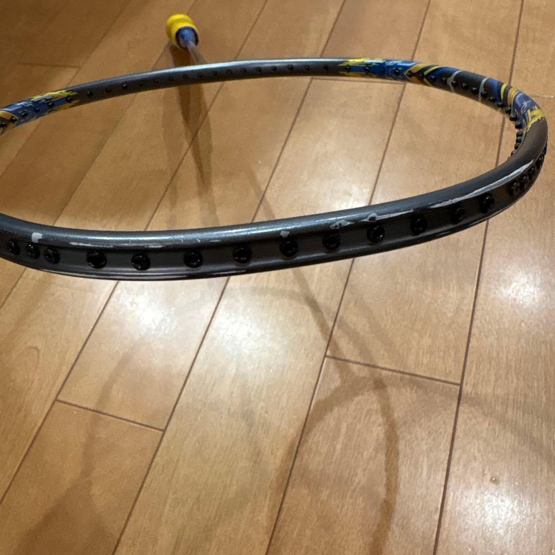 バドミントン　ラケット　ヨネックス アークセイバー　3