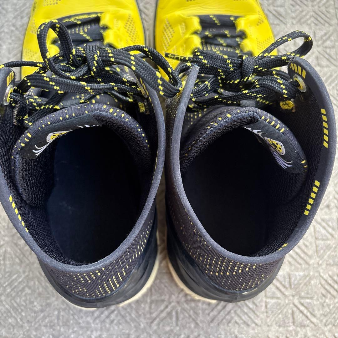 UA Curry2 LONG SHOT 黒＆黄カラー
