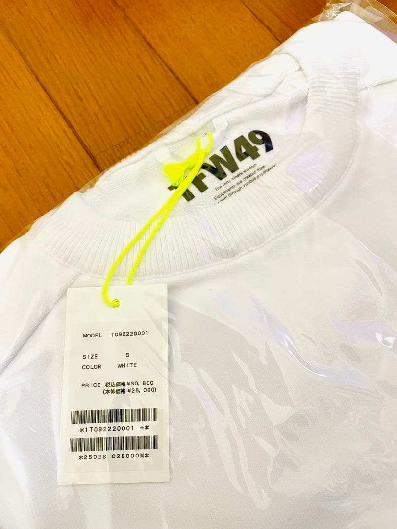 【TFW49】ROUND NECK KNIT Sサイズ 新品未使用/未開封 WH