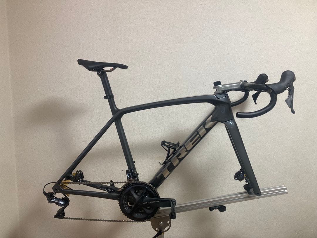 最値下 TREK EMONDA SL6 54サイズ アルテグラ付属 ホイール無し