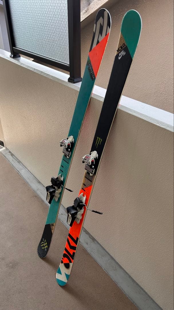 フォルクル　ツインチップ　スキー板　VOLKL
