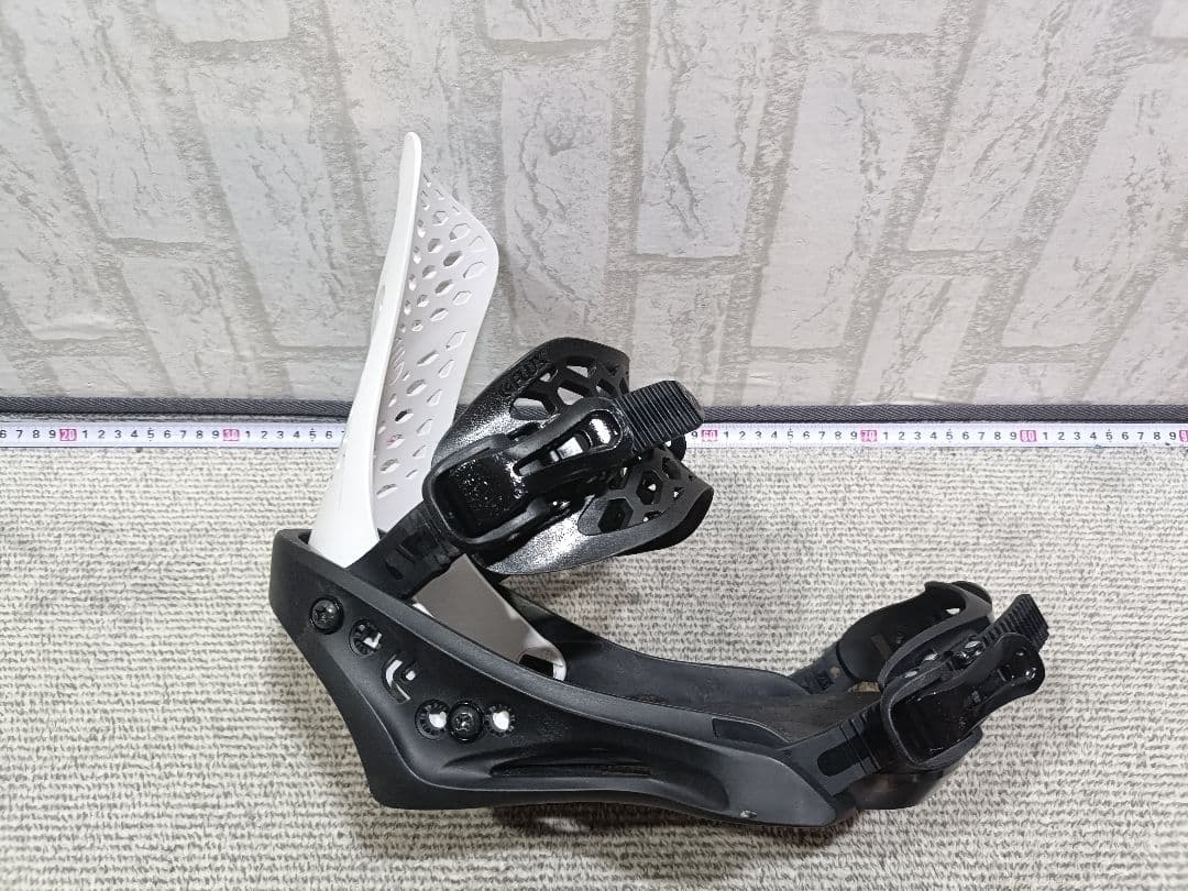 美品■Mサイズ FLUX PR フラックス　バインディング ビンディング