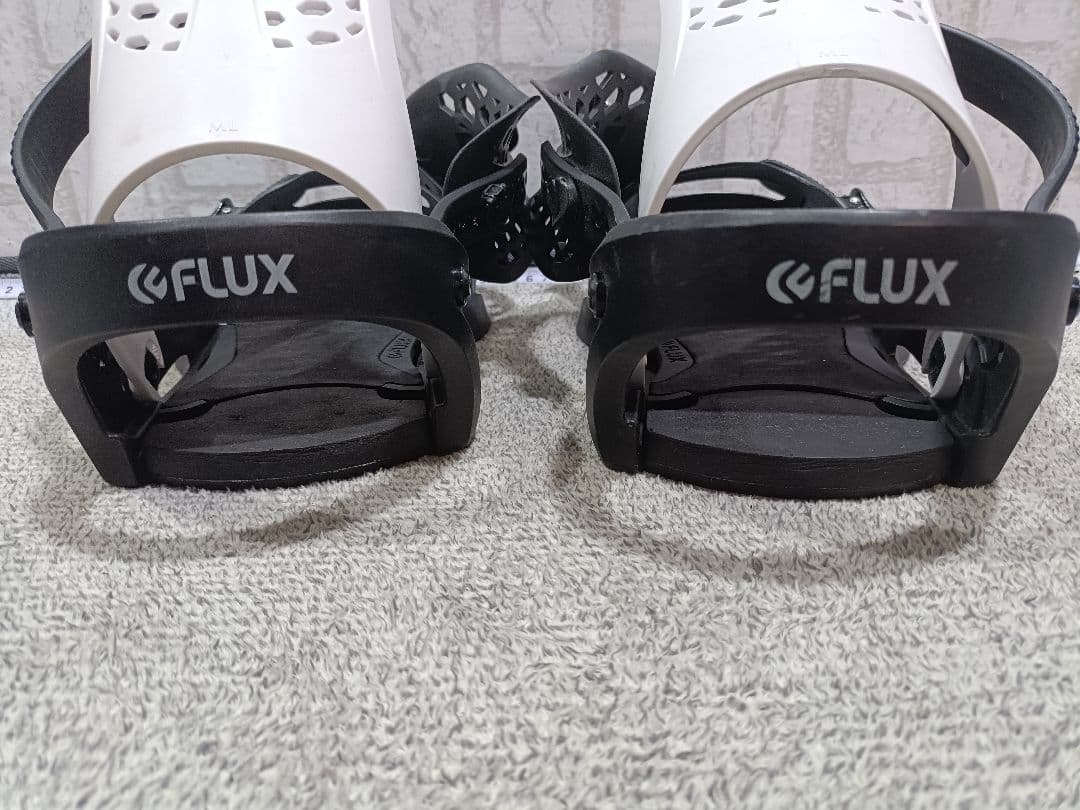 美品■Mサイズ FLUX PR フラックス　バインディング ビンディング