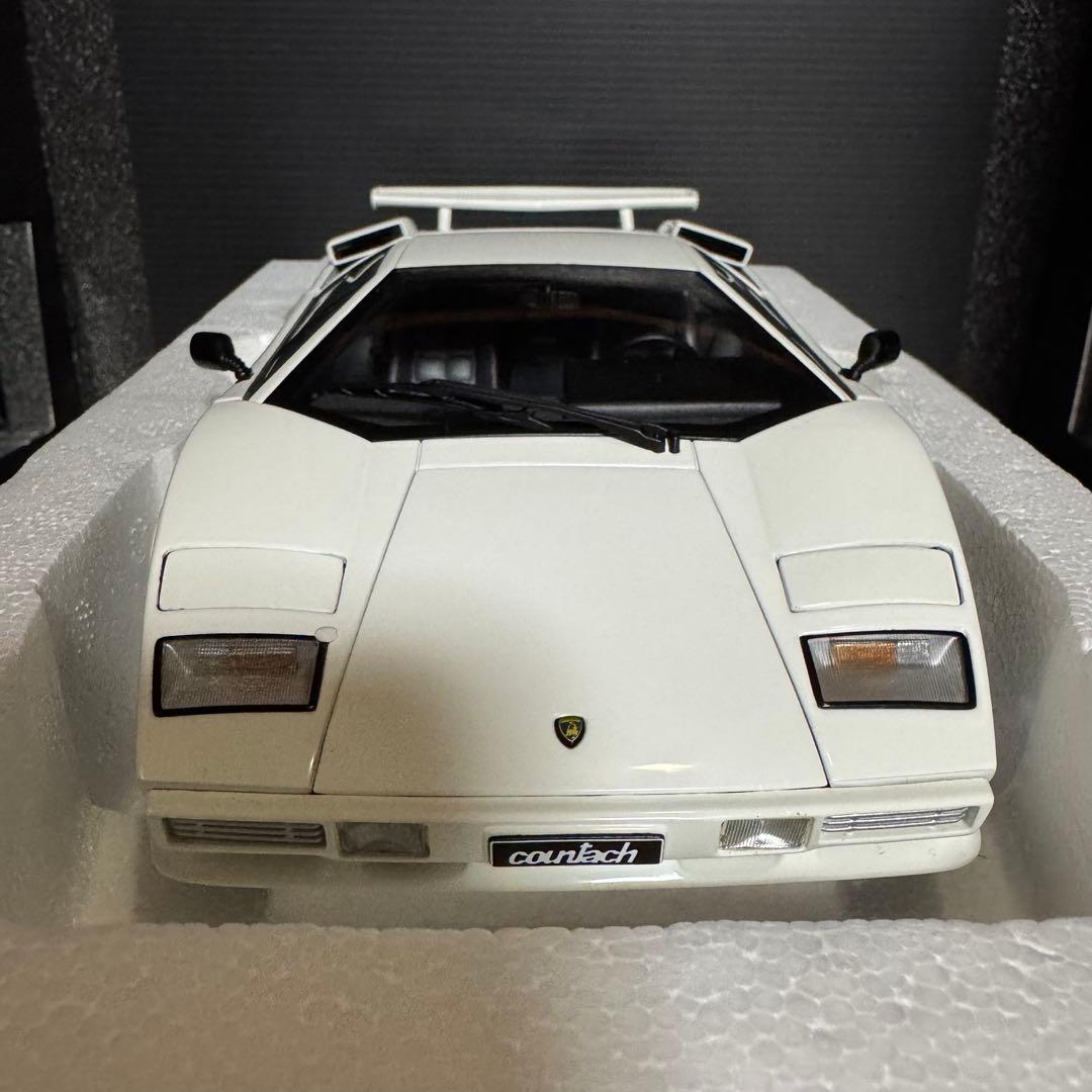 絶版未展示品 オートアート 1/18 ランボルギーニ カウンタック 5000S
