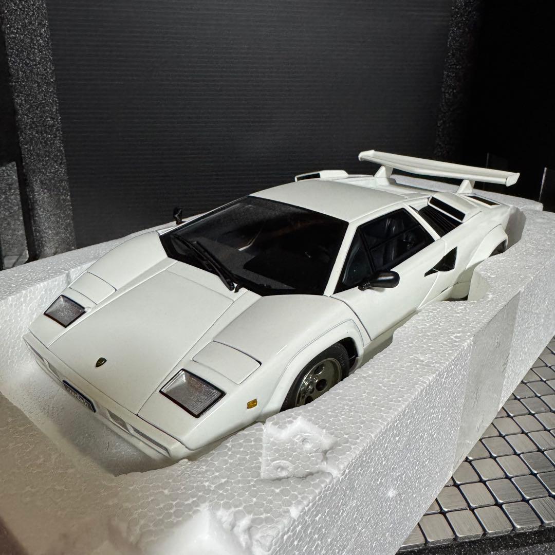 絶版未展示品 オートアート 1/18 ランボルギーニ カウンタック 5000S