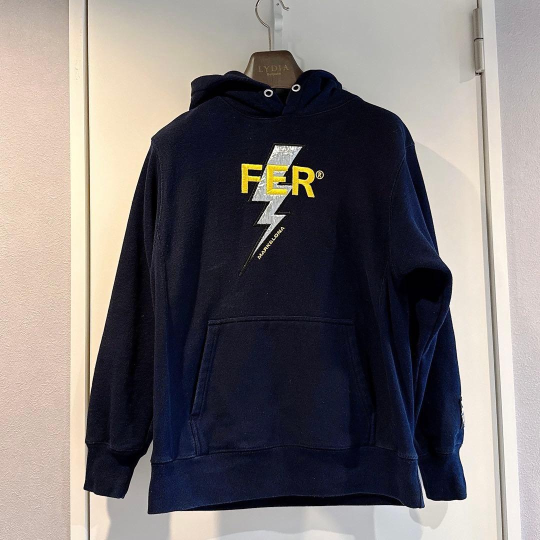 美品 ★ MARK&LONA スウェット パーカー マーク&ロナ 正規品 紺