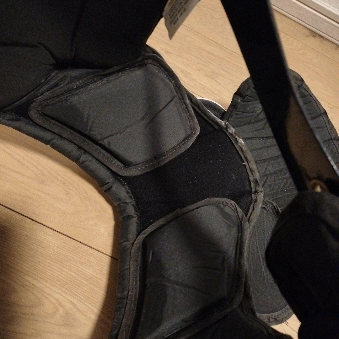 【美品】アメリカンフットボール、ショルダーパッド、CP Mr.D-Z