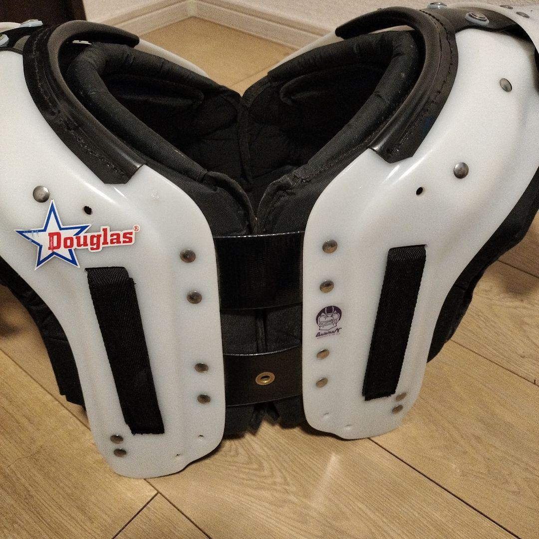 【美品】アメリカンフットボール、ショルダーパッド、CP Mr.D-Z