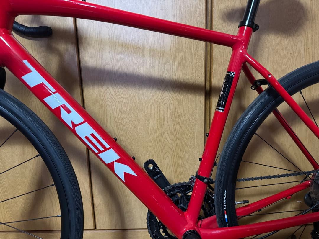 新型　2024年　TREK DOMANE AL4