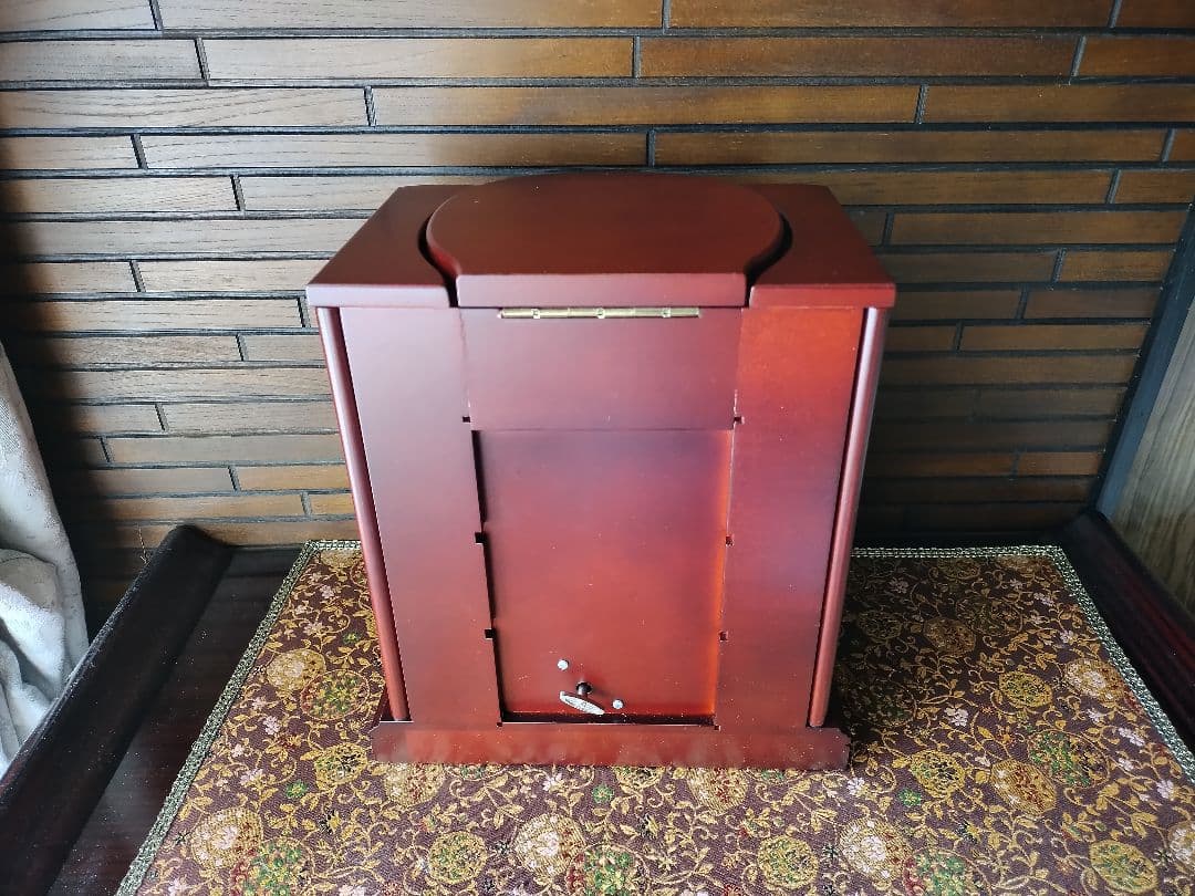 木製ジュエリーボックス　鏡とオルゴール付