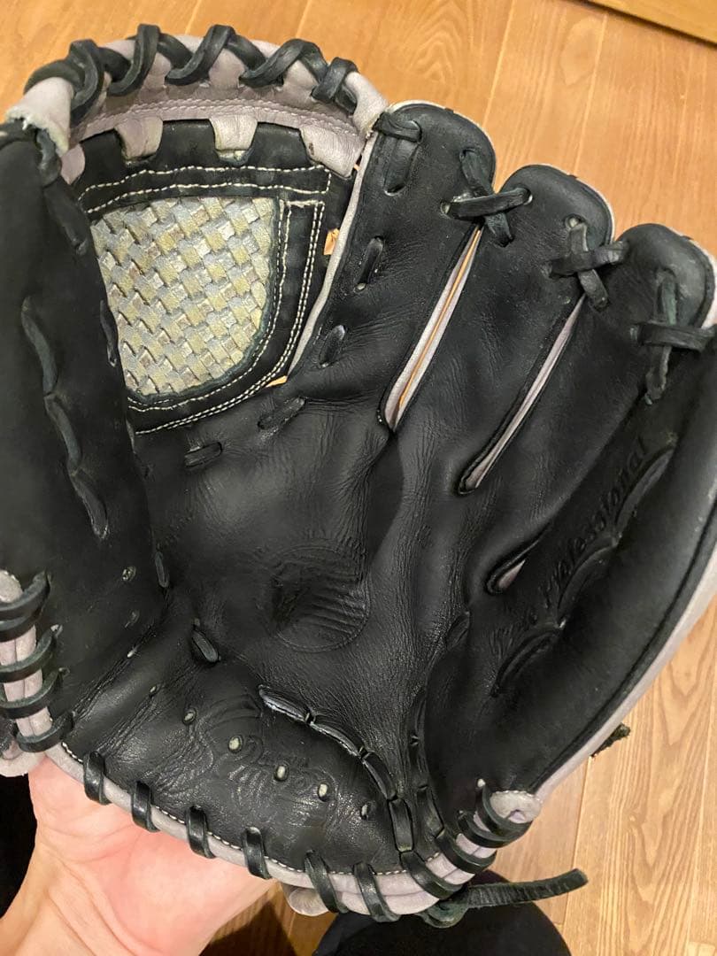 クボタ　スラッガー　 軟式用グローブ グレーと黒