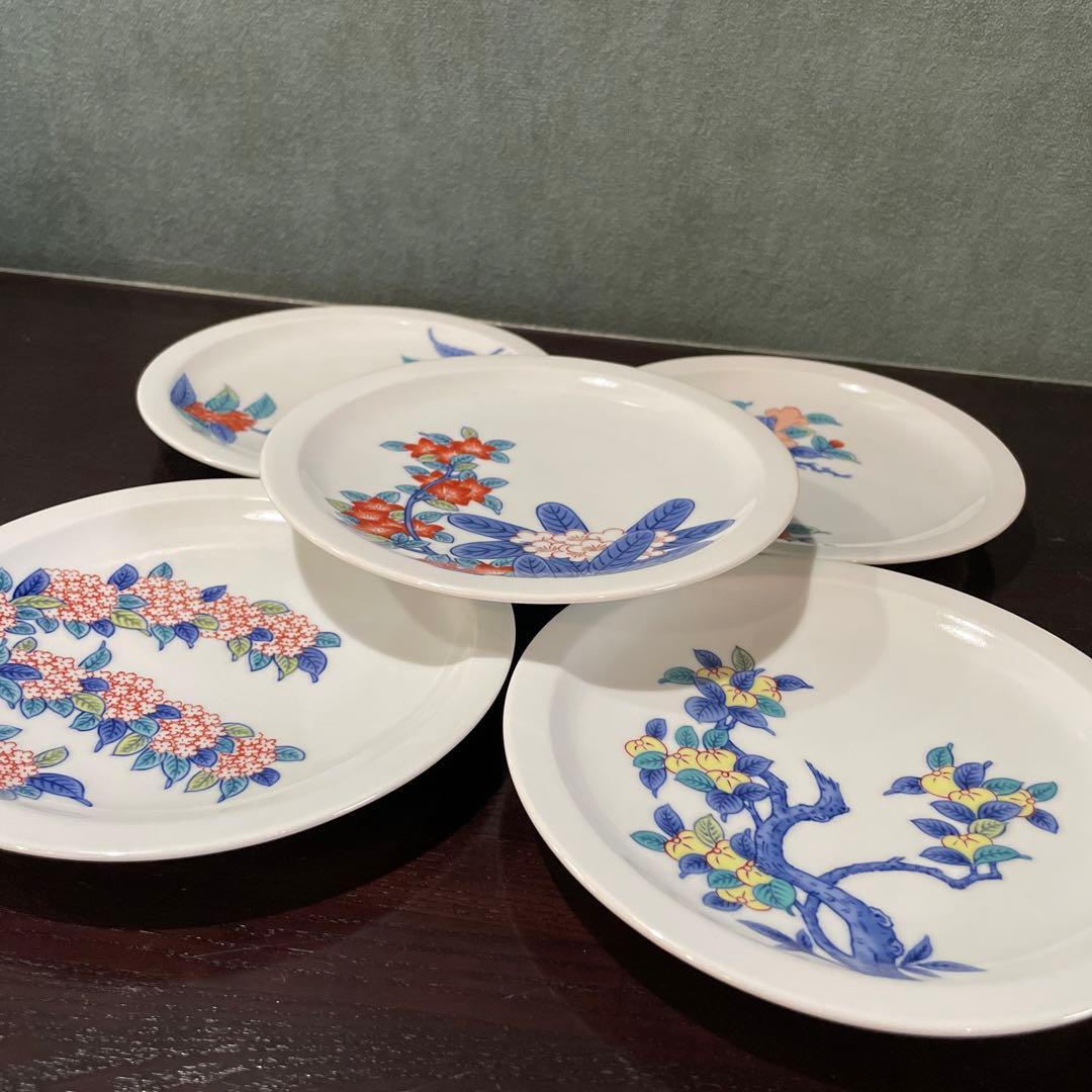 新品未使用　　賞美堂　有田焼　其泉　色鍋島絵変和皿