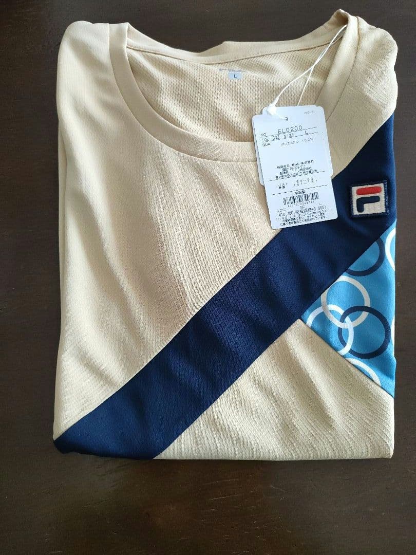 タグ付き新品　FILA テニスウェアＬ　上下セット ベージュ/青