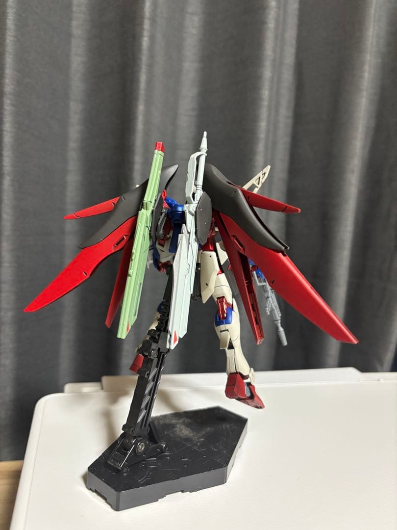 ガンプラSEED freedom 塗装済み完成品5機、未組み立てキット4つセット
