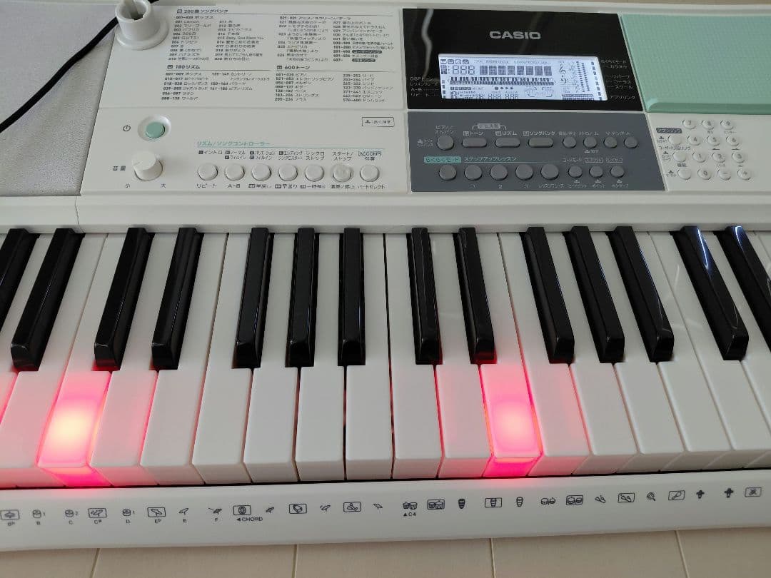 CASIO LK-512 光ナビゲーションキーボード　19年製