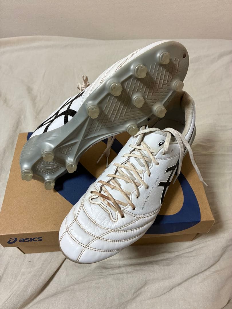 サッカースパイク DS LIGHT X-FLY 5 28.0cm