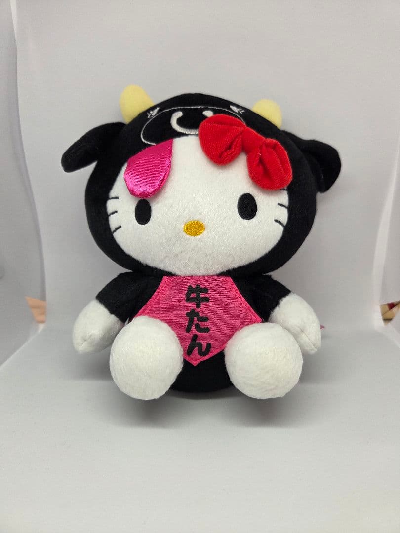 ハローキティ　ご当地ぬいぐるみ3体セット(　あかべこ、牛たん、さるぼぼ)