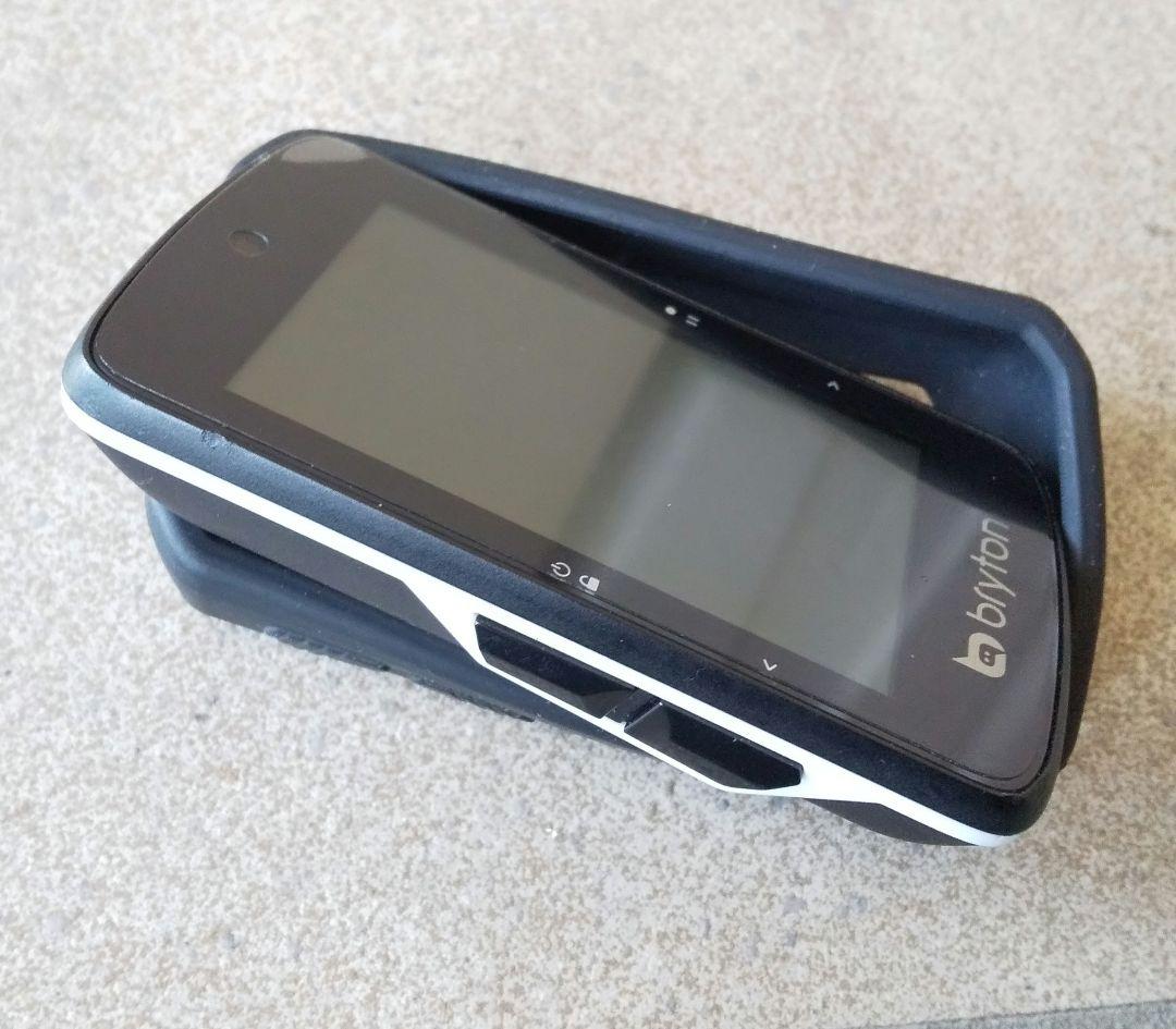 ブライトンRider750SE XOSSセンサー アウトフロントマウント ケース
