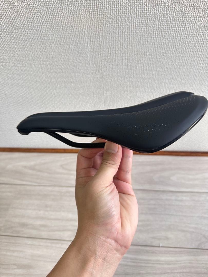 (未使用品)ボントレガー Aeolus Comp サドル 145mm