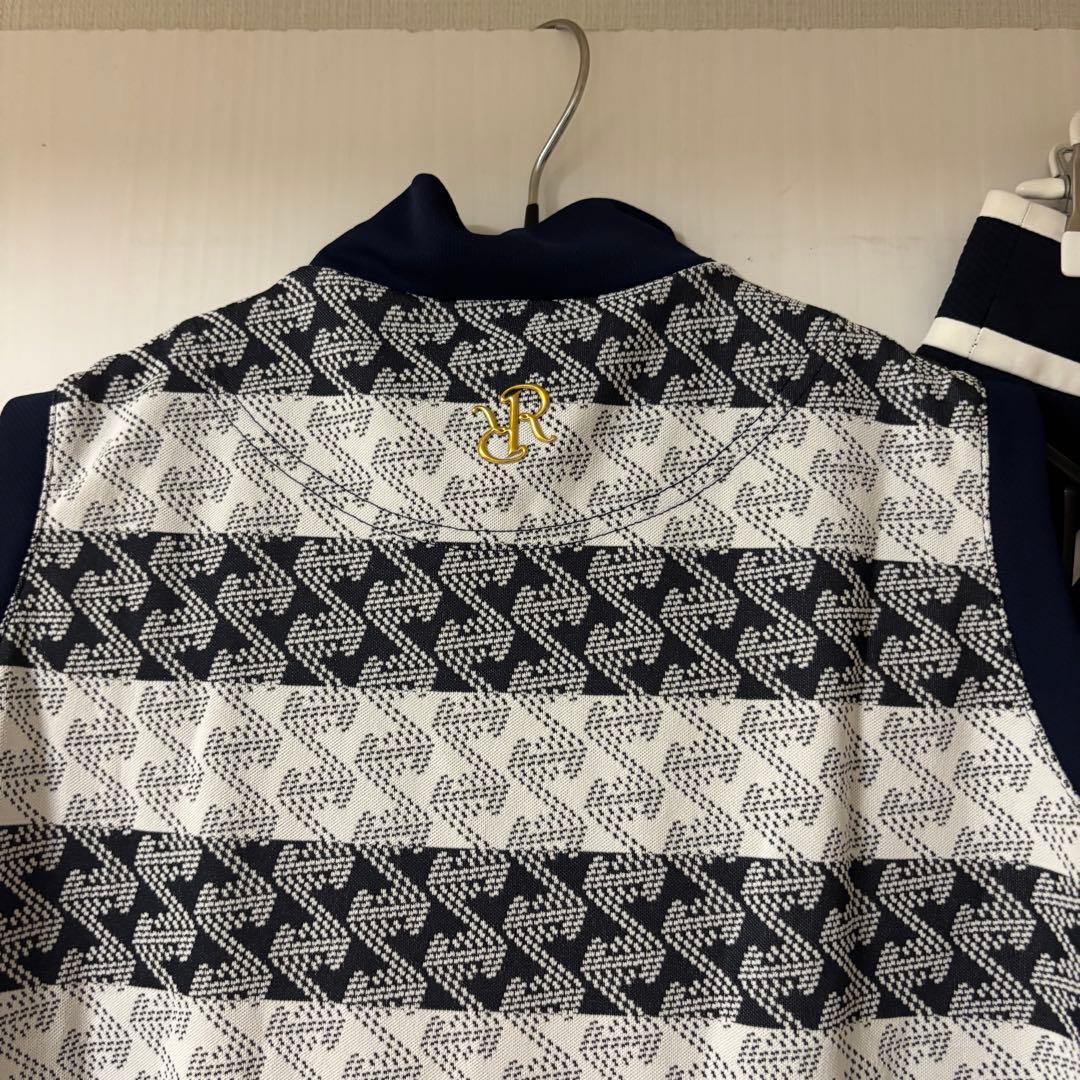 レザレクション　ハイネックタンクトップ　ショートパンツ