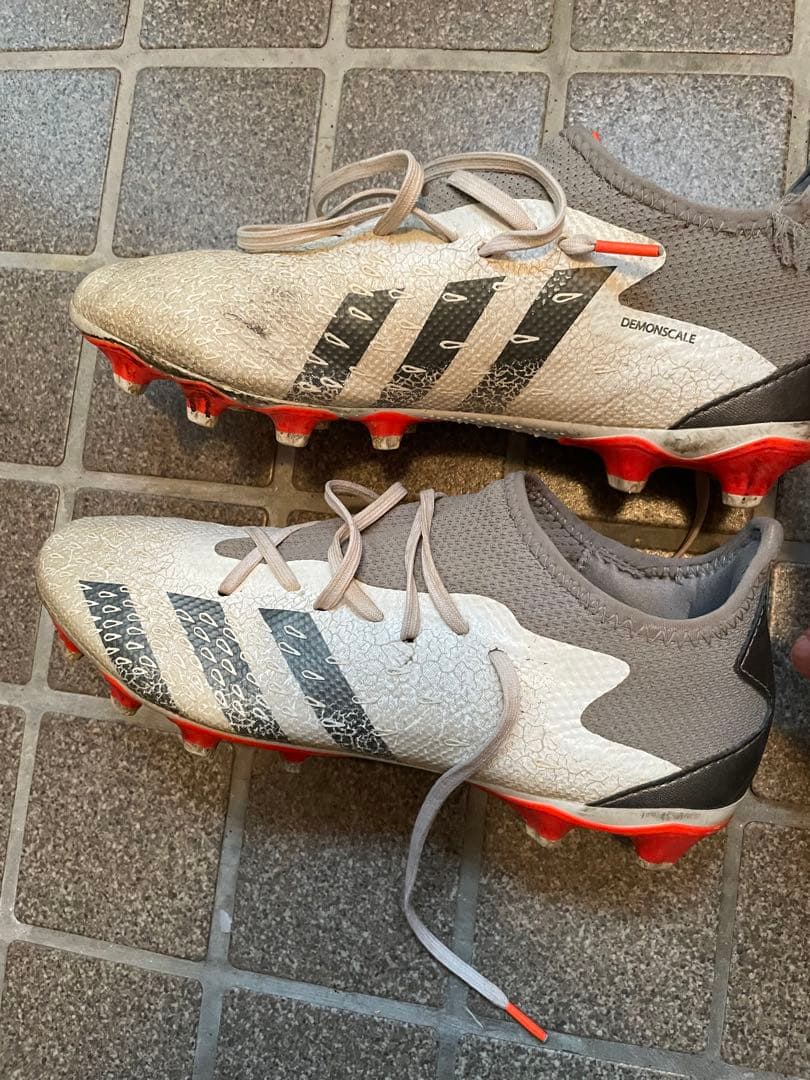 adidasスパイク26センチ