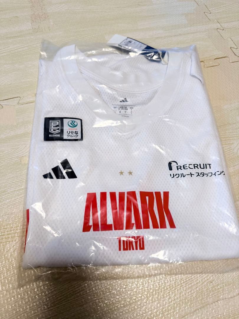 最終値下げ【サイン入り】アルバルク東京 テーブス海選手ユニフォーム（AWAY）