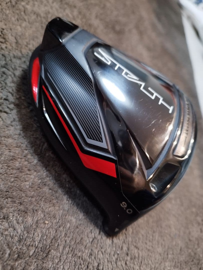TaylorMade Stealth 9.0° ドライバーヘッドとヘッドカバー