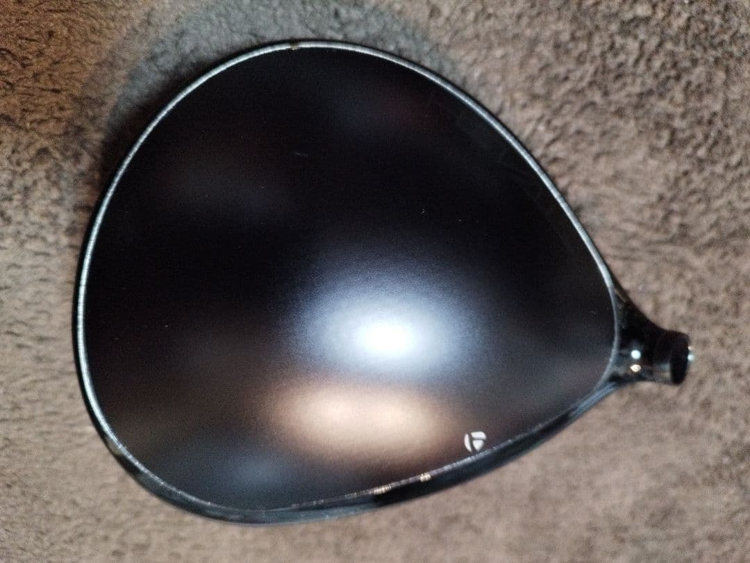 TaylorMade Stealth 9.0° ドライバーヘッドとヘッドカバー