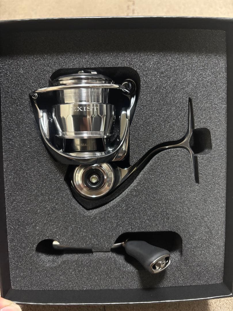 【完品 美品】　ダイワ　スピニングリール　イグジスト　SF2500SS