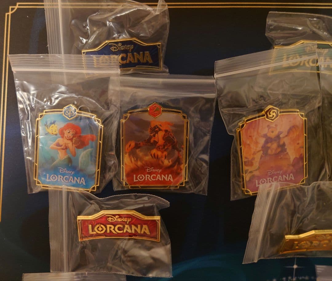 ロルカナ　ピンズ、スリーブ、カードケース、ロアカウンターセット、まとめ売り。